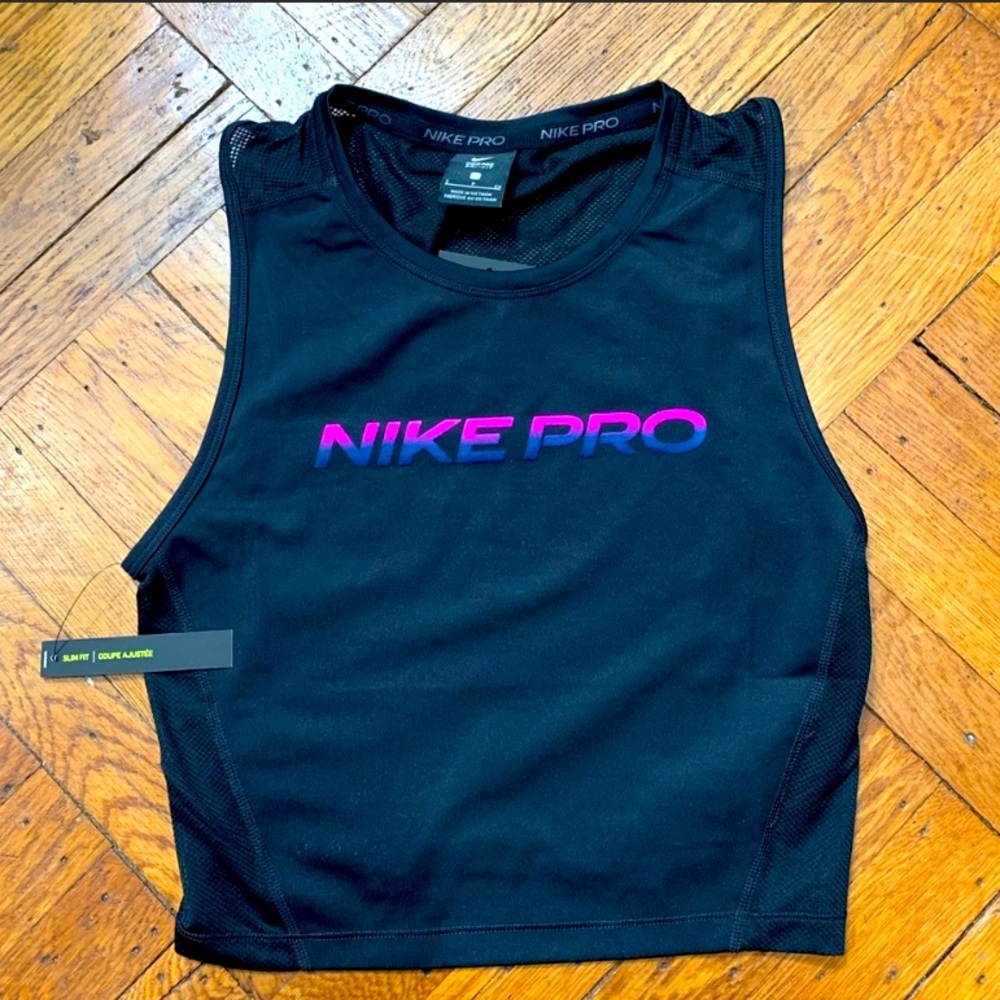 Nike Pro Dri-Fit Crop Top